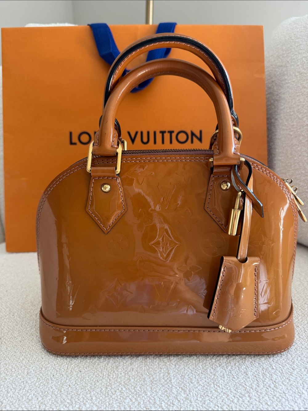 Louis Vuitton Alma BB in Caramel Vernis Patent Leather - Picture 1 of 10